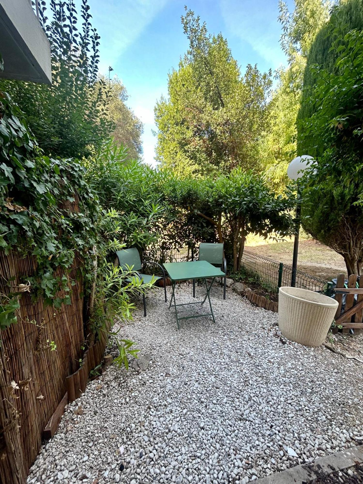 Charmant Studio Avec Jardin Antibes Exterior photo